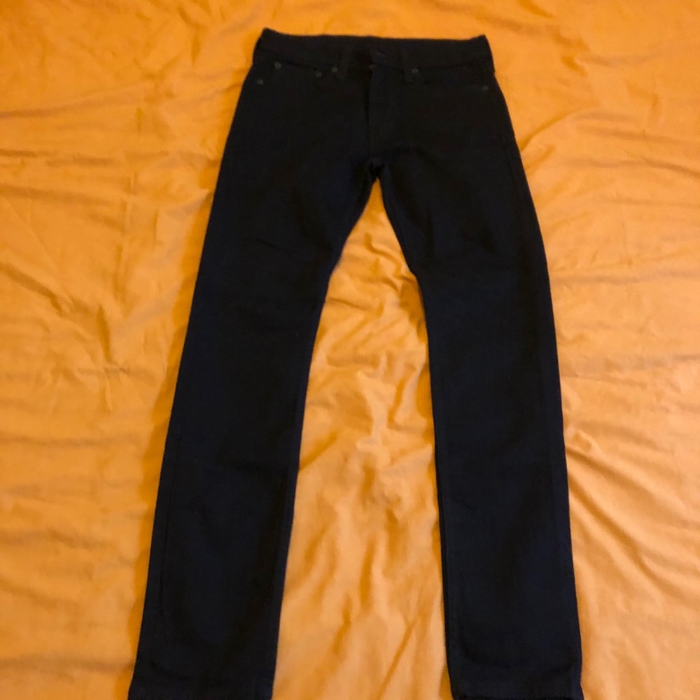 Levi’s 519 29x32 skinny jeans black